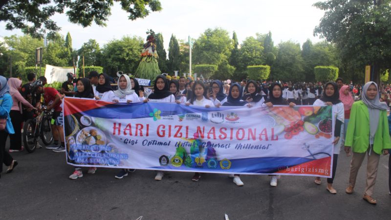 Peringatan Hari Gizi Nasional ke 60 di Car Free Day Simpang Lima Semarang