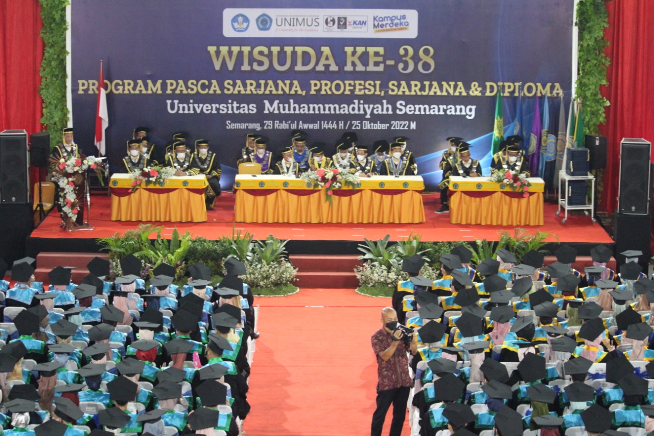 SELAMAT DAN SUKSES WISUDA KE 38 UNIMUS TAHUN 2022